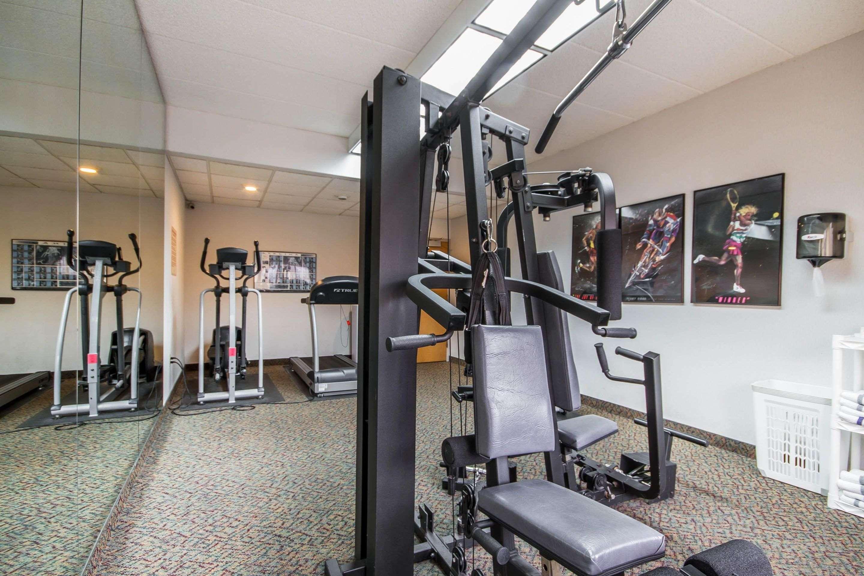 Comfort & - Airport Hotel Madison