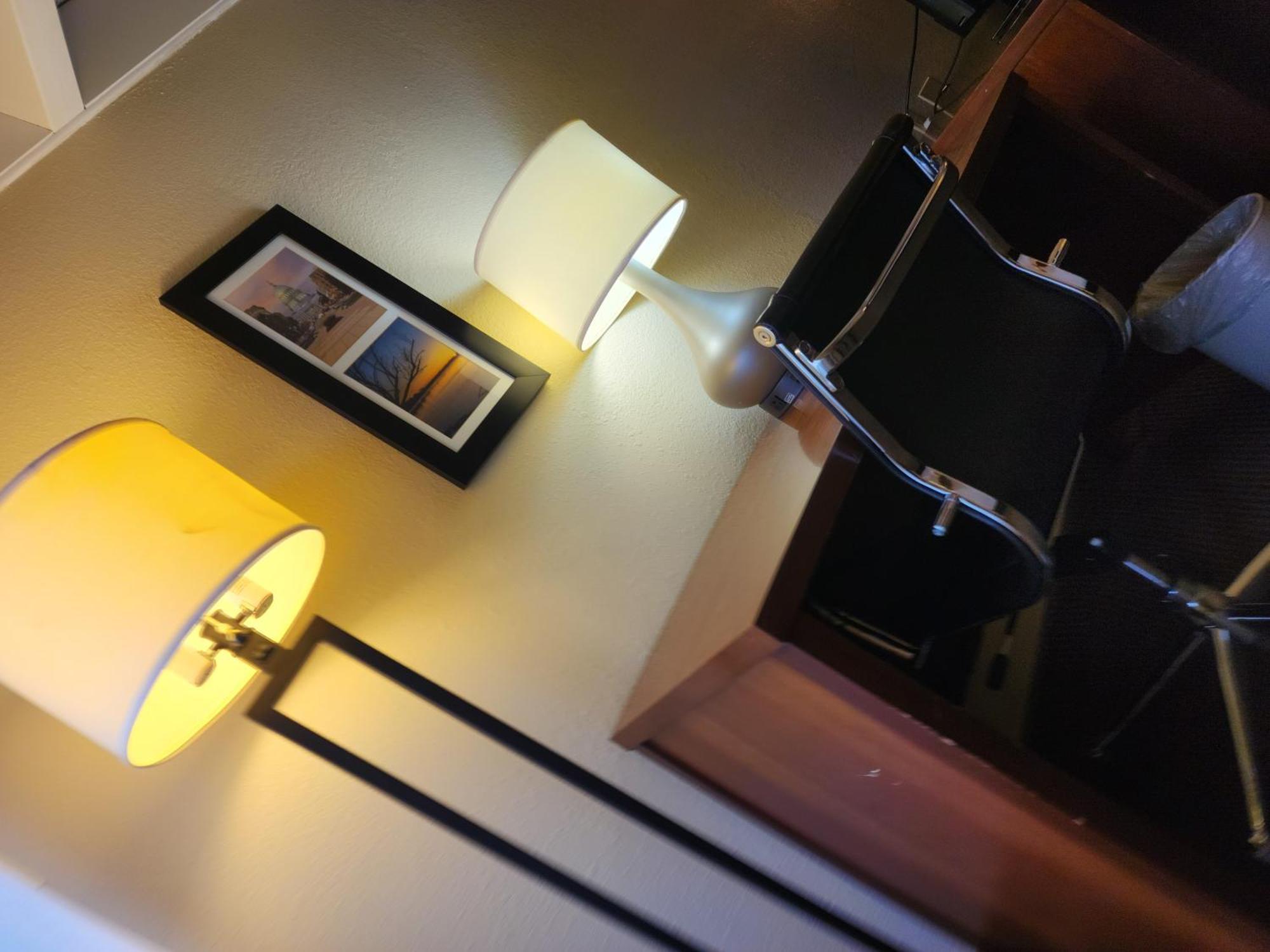 Comfort & - Airport 3* Madison